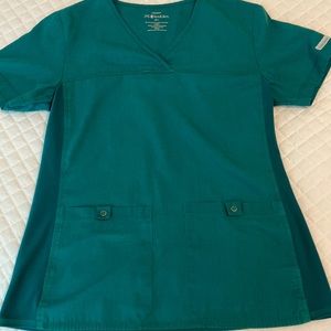 Scrub Top for Women Workwear Core Stretch V-Neck Top; color Hunter; size Small